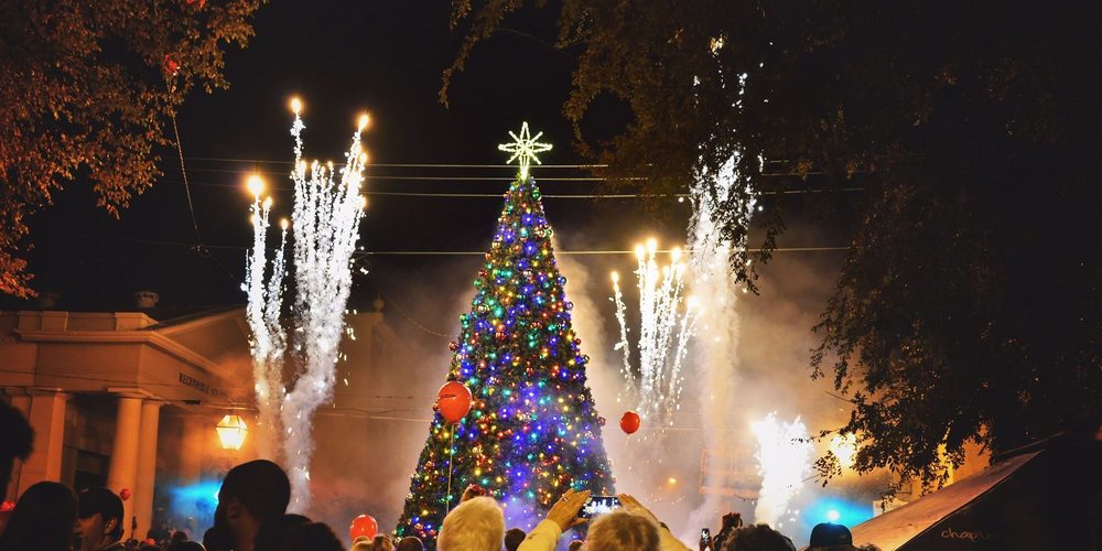 Downtown Tree Lighting – Nov 30
